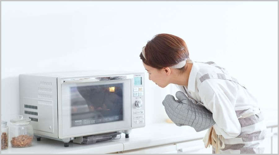 電子レンジ対応してる？“加熱OK”な食品トレーの素材別の選び方